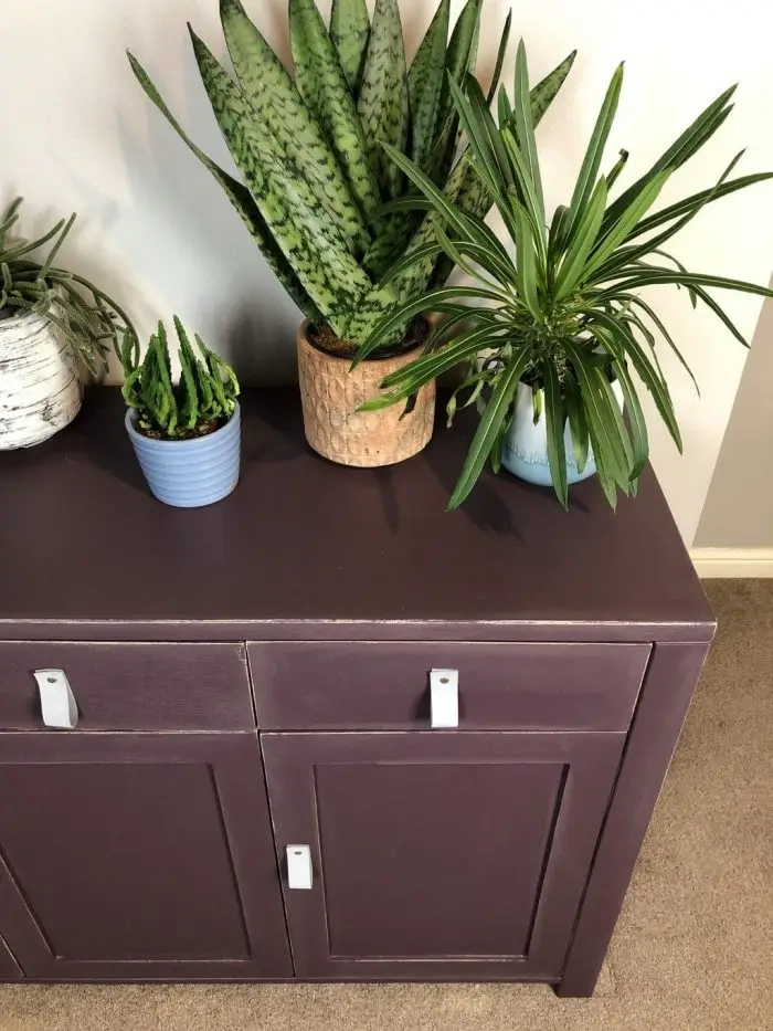 Learn how to upcycle your sideboard with fusion mineral paint. This DIY tutorial shows you step by step an upcycled sidebaord before and after.