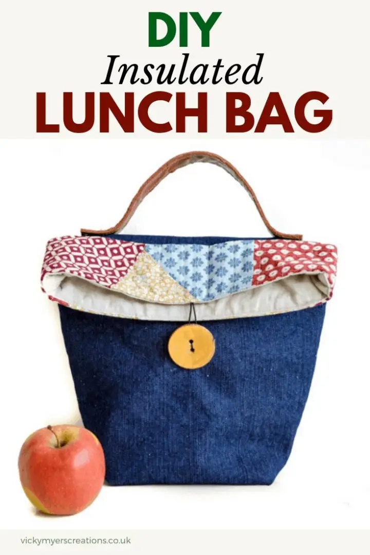 Gratis patroon en tutorial om je eigen geïsoleerde lunchtas te naaien. Leer hoe u uw eigen stijlvolle lunchtas kunt maken van stofresten en denim. herbruikbare lunchtas is perfect voor het meenemen van eten en drinken naar school, werk en dagtochten. Deze lunchtas heeft een leren handvat met knoopsluiting #freebagpattern