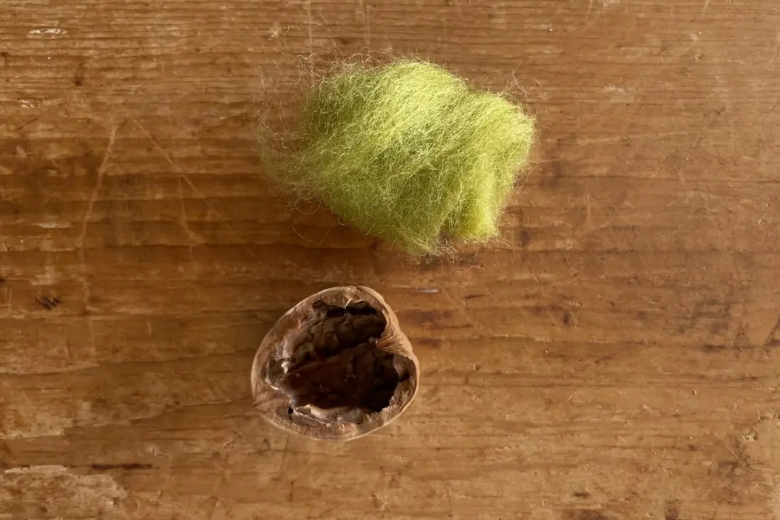 DIY naaldvilt Ghost Walnut speldenkussen
