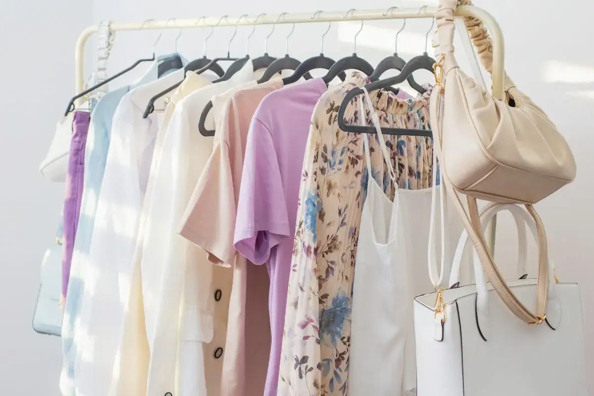 kleding hangen; kwaliteit boven kwantiteit
